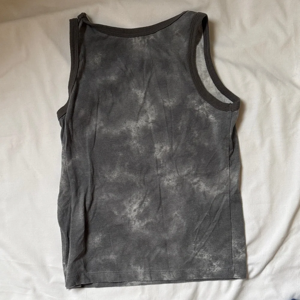 OshKosh B'gosh Light Gray Tank with Dark Gray Trim size 5